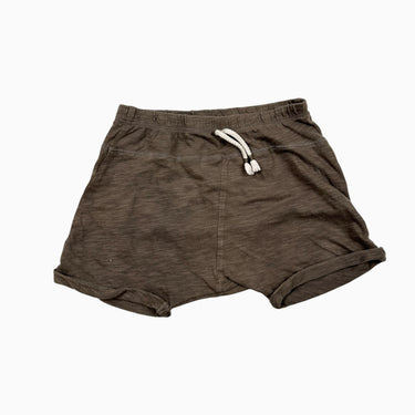 Short brun 6M