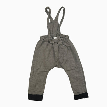 Pantalon gris à bretelle à chevrons 12M