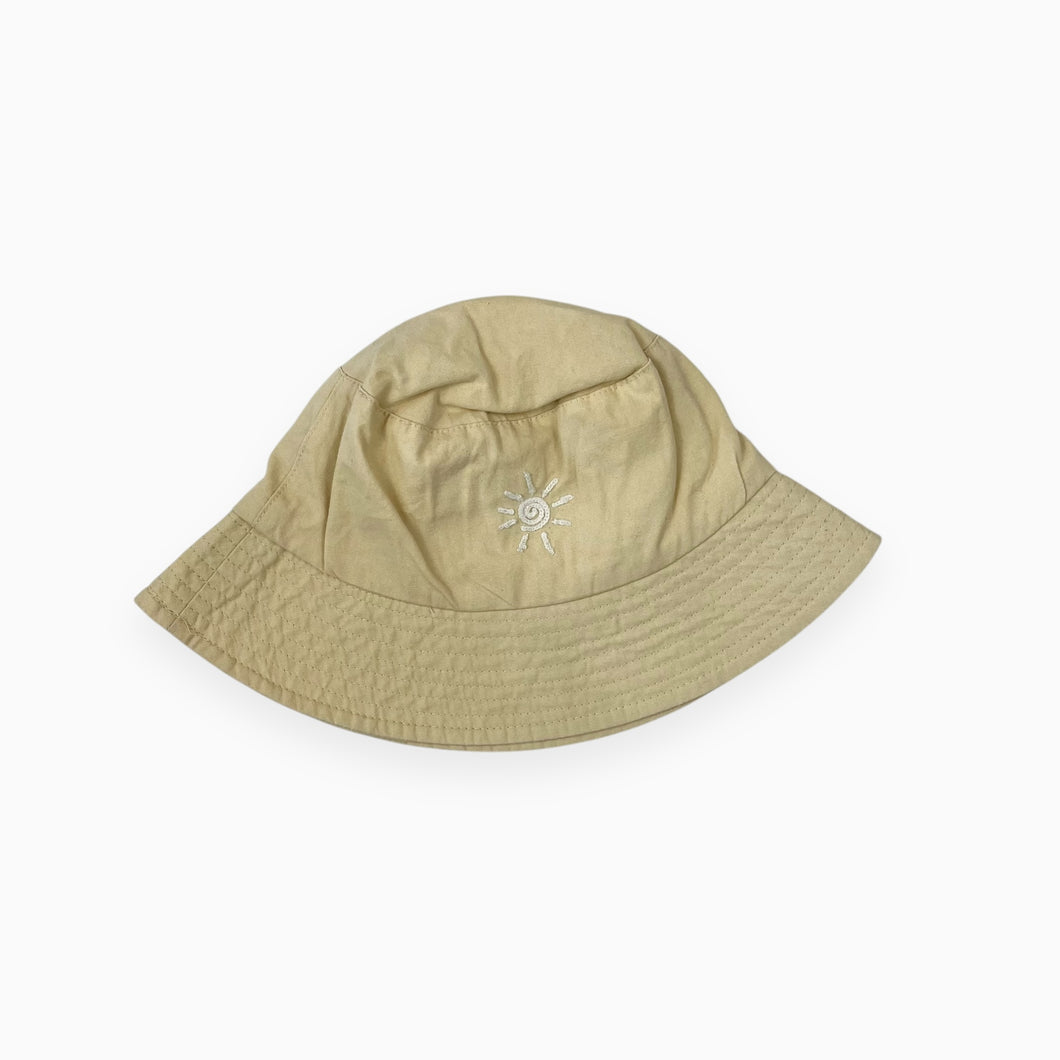 Chapeau beurre en coton avec soleil brodé 54cm