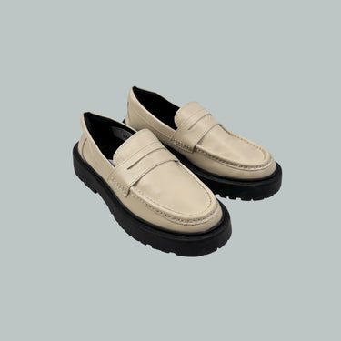 Souliers loafers crèmes 36EU