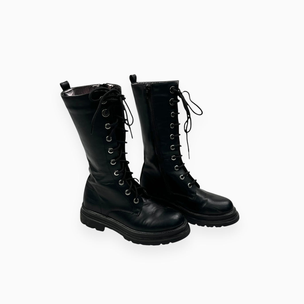 Bottes hautes avec fermetures latérales et lacets 35 EUR