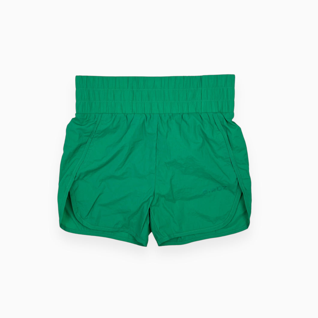 Short vert en nylon (tailles variées)