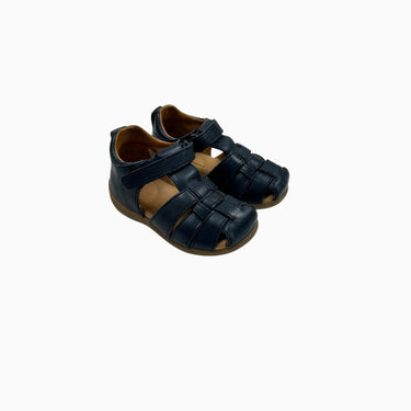 Sandales fermées marine à velcro 13CM 12-18M