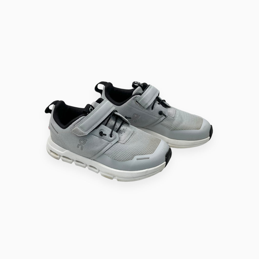 Sneakers gris cloud play 12US