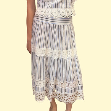 Jupe midi à rayures bleues avec broderie pour femmes 2US