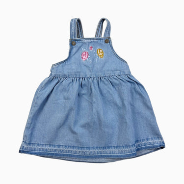 Robe tablier en denim avec fleurs brodées 12-18M