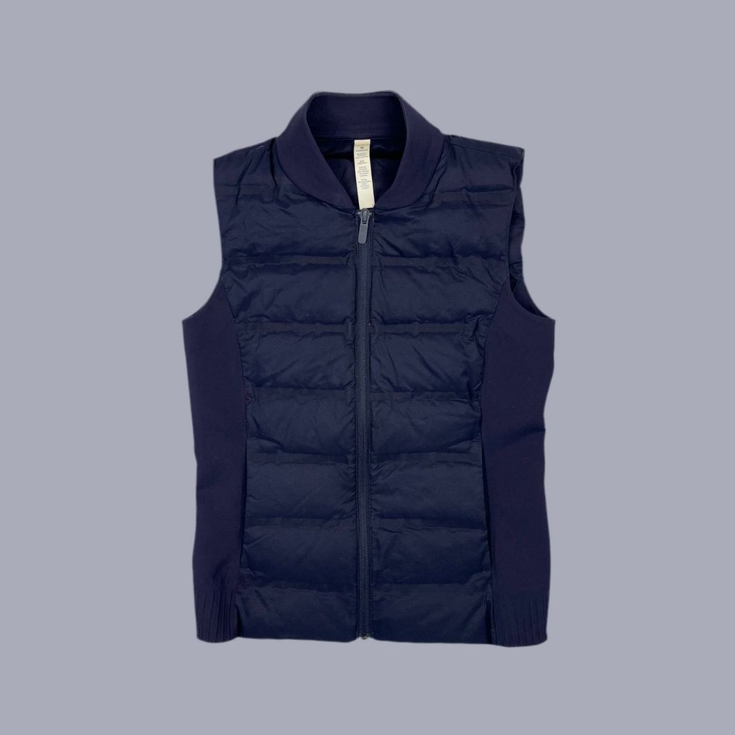 Veste sans manche bleu marine en nylon, poly et lycra avec duvet pour femmes 4