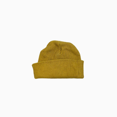 Tuque ocre en tricot cotelé faite au Canada 6-12M