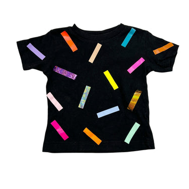 T-shirt noir à confettis 6M