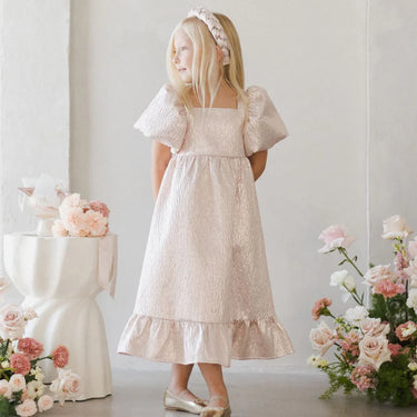 Robe maxi champagne 'Augusta' en poly satiné texturé 4Y